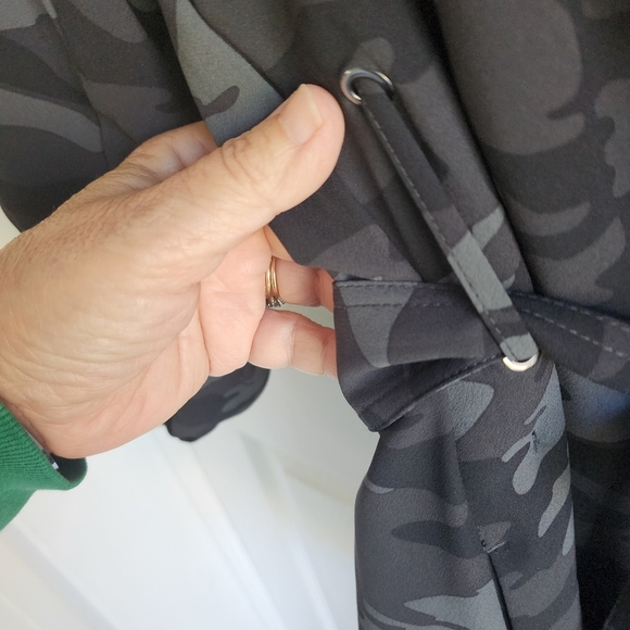 500 Maison Cinqcent Black Camoflauge Open Front Wrap Jacket With Belt Sz Small - Picture 7 of 8